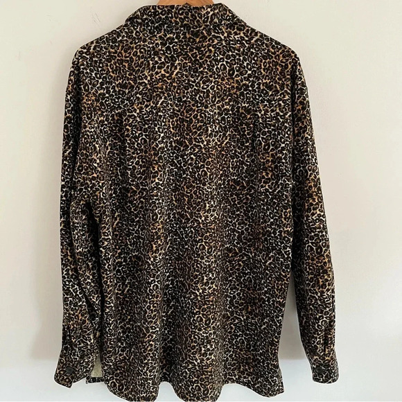 VTG Women’s Button Down Blouse XL Leopard Print Long Sleeve Animal Career Top - Picture 12 of 14